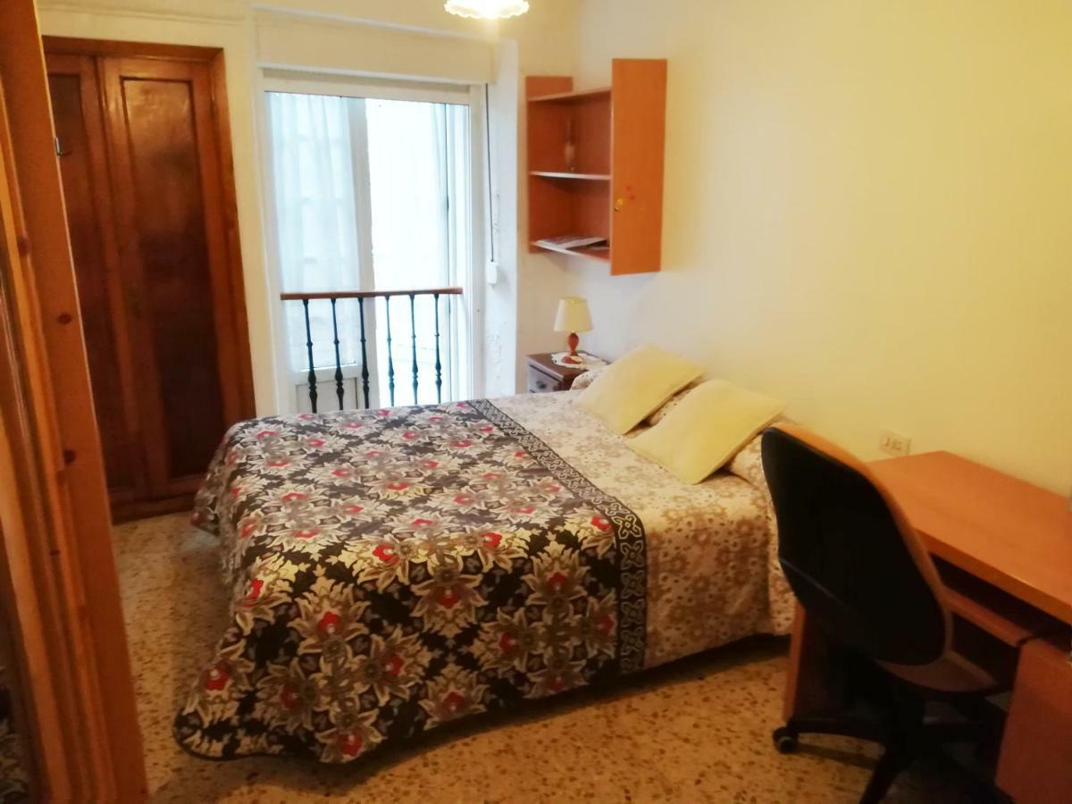 Pension Residencia Universitaria Rey Apartment Santiago de Compostela Exterior photo