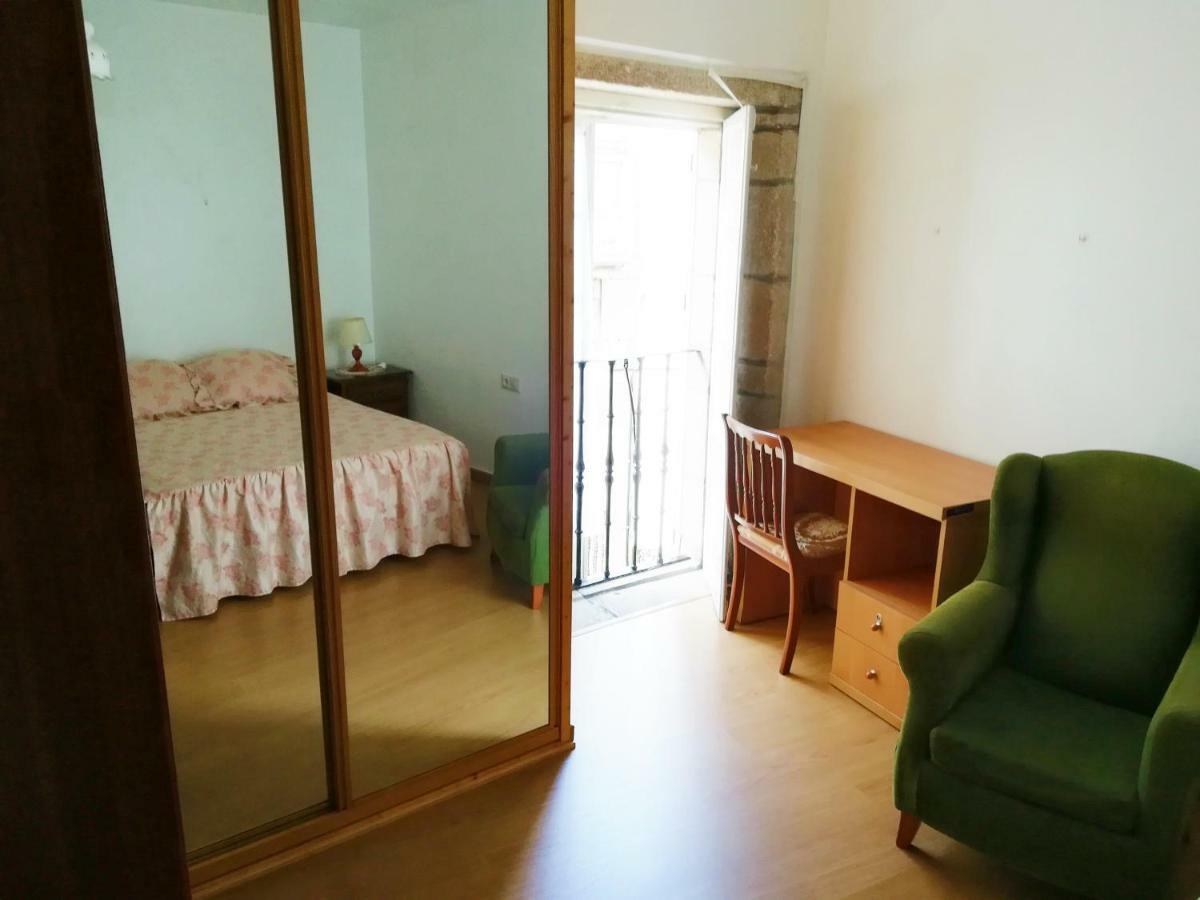 Pension Residencia Universitaria Rey Apartment Santiago de Compostela Exterior photo