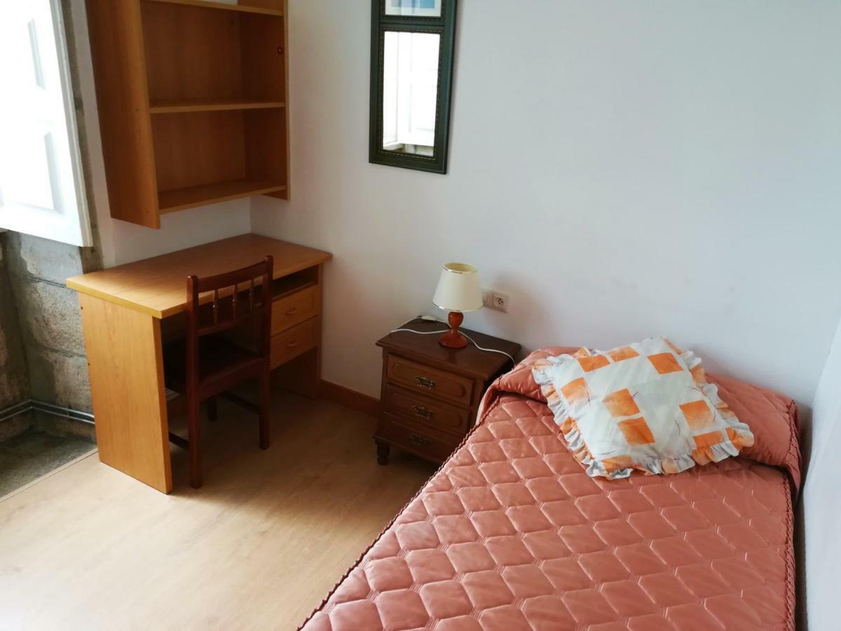 Pension Residencia Universitaria Rey Apartment Santiago de Compostela Exterior photo